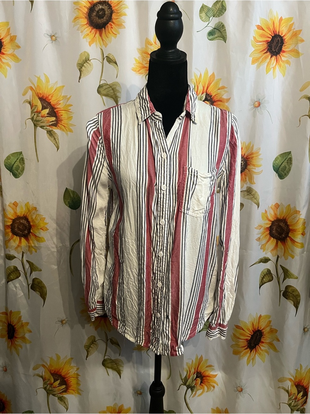 beachlunchlounge White Button-Down Shirt with Red and Black Stripes